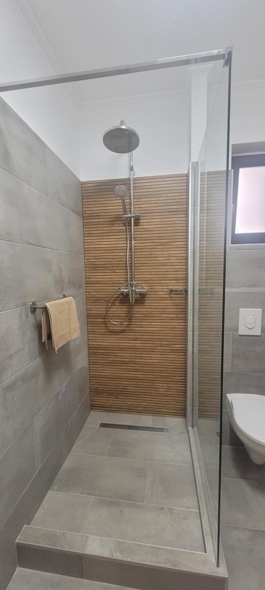 Csaladi Kikoeto Apartman 久洛 外观 照片