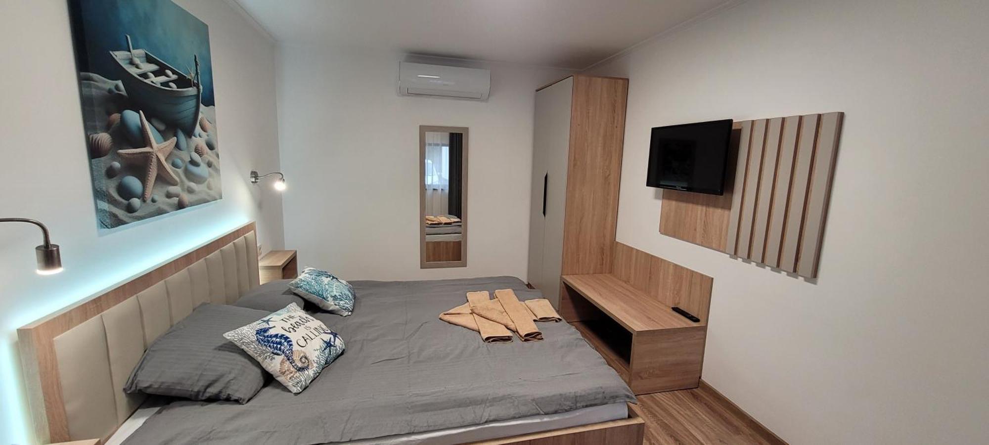 Csaladi Kikoeto Apartman 久洛 外观 照片