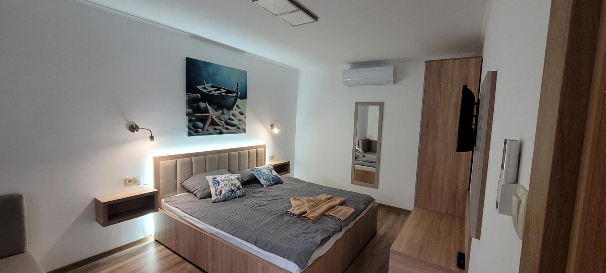 Csaladi Kikoeto Apartman 久洛 外观 照片