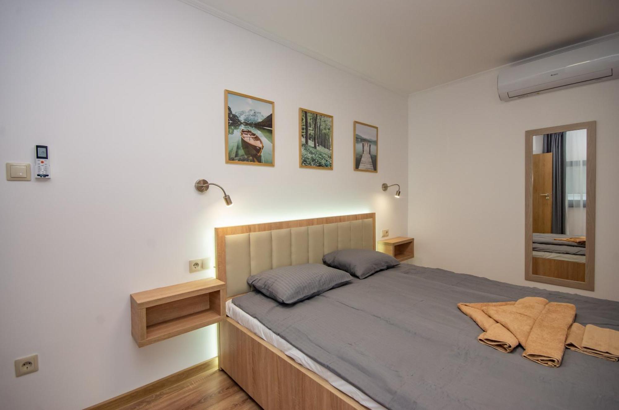 Csaladi Kikoeto Apartman 久洛 外观 照片